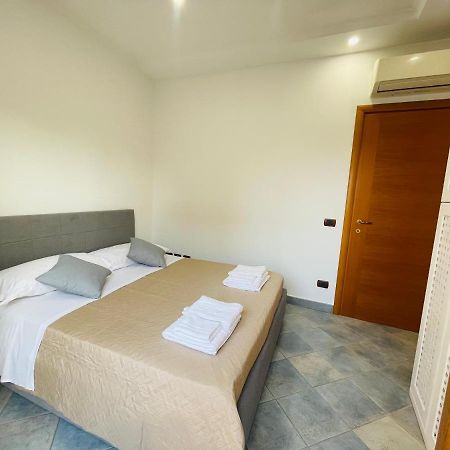 Newhouse Victoria - Sea View Apartment Nettuno Kültér fotó