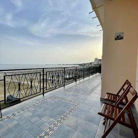 Newhouse Victoria - Sea View Apartment Nettuno Kültér fotó