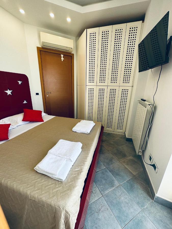 Newhouse Victoria - Sea View Apartment Nettuno Kültér fotó