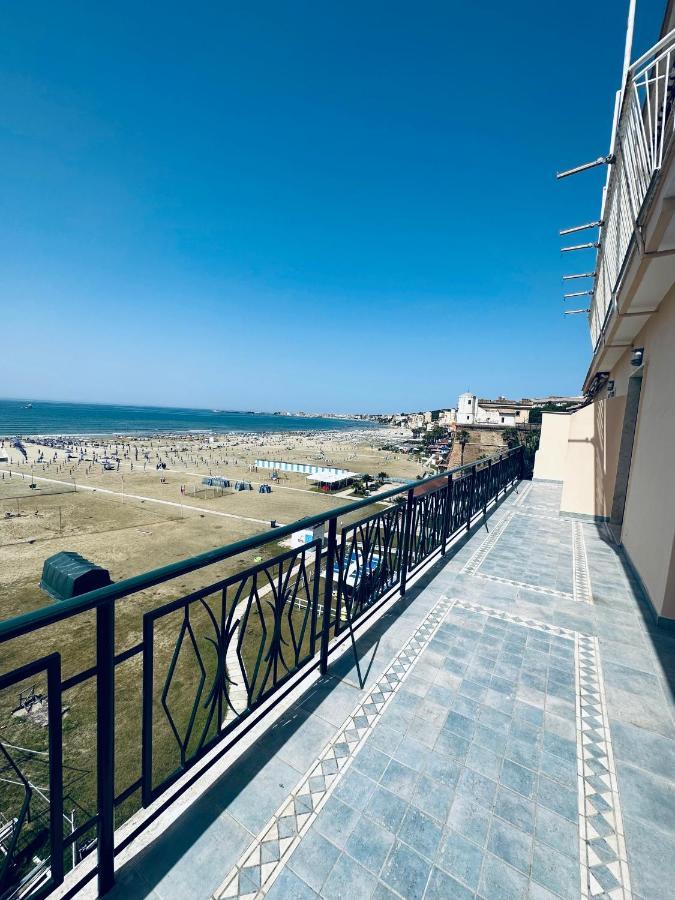Newhouse Victoria - Sea View Apartment Nettuno Kültér fotó