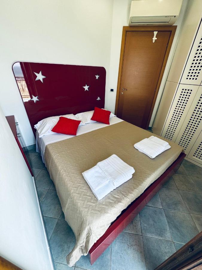 Newhouse Victoria - Sea View Apartment Nettuno Kültér fotó